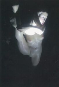 「笠間の秘宝館」展　「ギャラリー山源」であすまで（茨城・笠間市）