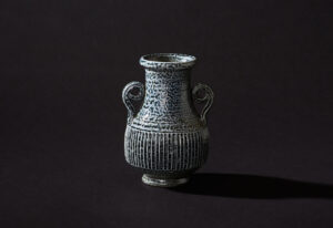 「塩釉」技法の器など４００点　「うつわや季器楽座」（茨城・水戸市）