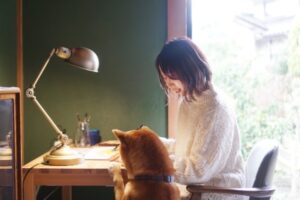 絵本作家とネコを描こう　市立記念図書館（茨城・日立市）