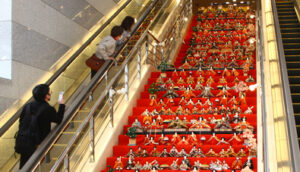 過去最多の１７９０体がお出迎え　鹿島セントラルホテル（茨城・神栖市）