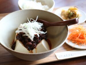 独自アレンジの中華 ネオ チャイニーズ クラゲ(茨城・大洗町)