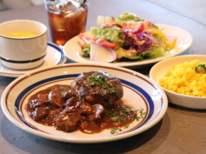 子ども歓迎の洗練空間　CABLE（ケーブル）（茨城・日立市）