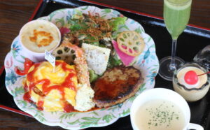 「おとな様ランチ」 食堂かふぇ ぽ~庵(茨城・鹿嶋市)