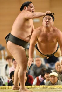 「アリーナで会いましょう」 元横綱・稀勢の里の二所ノ関親方が４月２６日の水戸場所を語る（茨城・水戸市） | よみうりタウンニュース