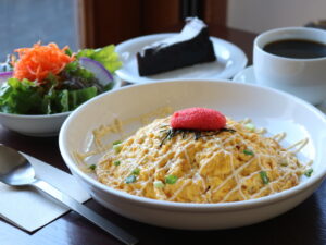 食事メニュー充実のカフェ ROQUI CAFE(=ロキ カフェ、茨城・日立市)