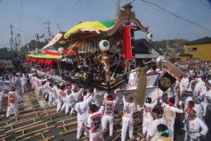 7トンの木造船が町をゆく 5月2・3日に御船祭(茨城・北茨城)