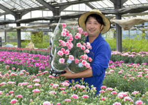 母の日にカーネーションを　大内園芸（茨城・常陸太田市）