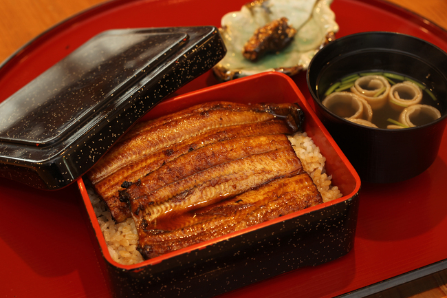 甘口タレのうな丼　北條館別館オトナリ（茨城・大子町）