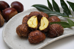 渋皮は香ばしく、実はほっくり 栗農家の揚げ栗(茨城・笠間市)