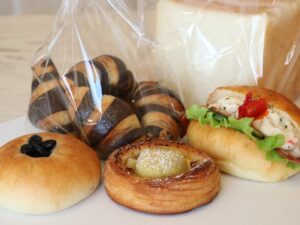 焼きたての幸せ乗せて AOI PANYA(アオイ パンヤ、茨城・水戸市)