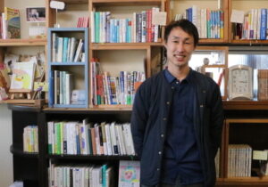 昨夏オープンの私設図書館 「シェアベースmigiwa」(茨城・水戸市)