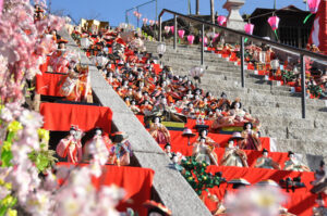 3月2日に恒例の百段階段ひなまつり(茨城・大子町)