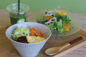 おすすめ ハンバーグ丼「Hiromaru Soup」(ヒロマル スープ、茨城・鹿嶋市)