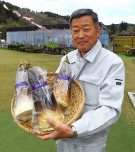タケノコのリレー始まる　道の駅みわ（茨城・常陸大宮市）