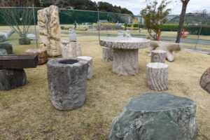 水戸緑化祭りで庭石展示中　造園の「油屋」（茨城・小美玉市）