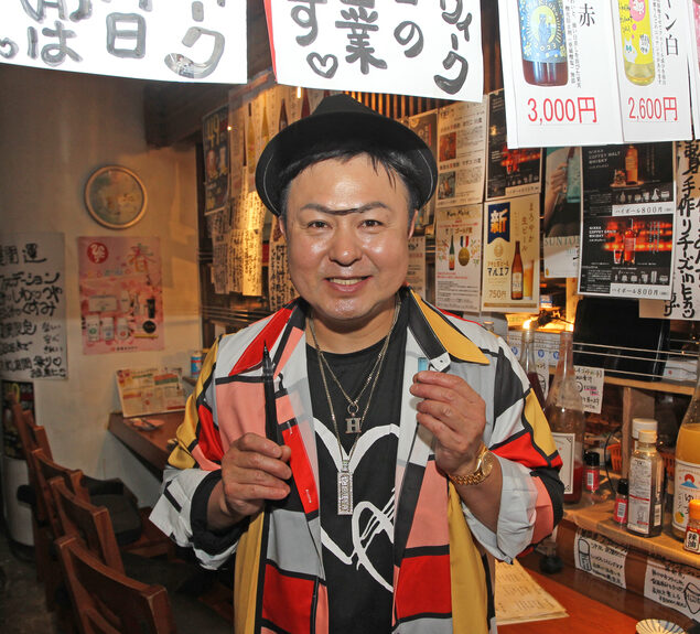 顔の落書き うれしいんです　居酒屋店主の独自企画　地域通貨の普及願って（茨城・日立市）