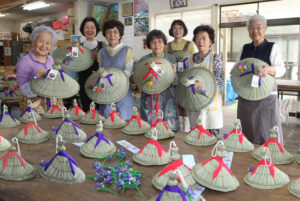「あやめ笠」の準備はバッチリ　シルバー人材センター（茨城・潮来市）