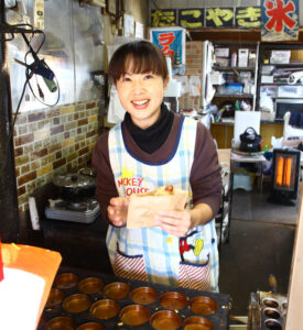 キャベツ焼きと笑顔を継承　岩本屋（茨城・神栖市）