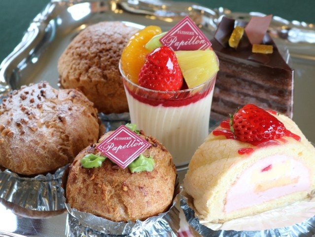 シュークリームは３種　洋菓子のパピヨン（茨城・常陸太田市）