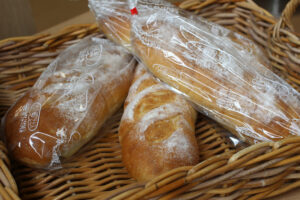 どぶろく酵母パン　おざわ菓子店（茨城・潮来市）