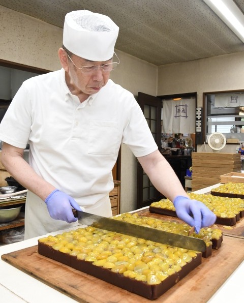 栗が主役の秋ようかん 和菓子店「五條製菓」(茨城・水戸市)