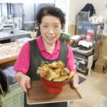 秋てんこ盛りの「ハゼ丼」　　涸沼のほとりの食堂「いきいき」（茨城・大洗町）