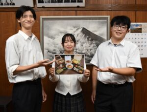 清流高生のオリジナル地域おこし弁当 生徒とパン店などの町内の飲食店が共同開発(茨城・大子町)
