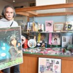 公民館に昭和の青春　７０～８０年代のレコードなど　コレクター・横田さんの品展示