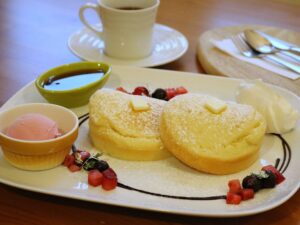 Cafeべるどぅーら  ふわふわパンケーキ（茨城・ひたちなか市）