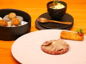 洗練された料理と空間　フレンチ&ワインショップ蔵翔（くらと）（茨城・笠間市）