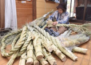 “特別なしめ縄”の制作ピーク  始めて２０年の福嶋さん（笠間）