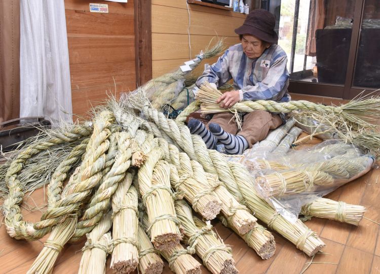 “特別なしめ縄”の制作ピーク  始めて２０年の福嶋さん（茨城・笠間市）