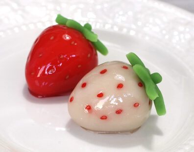 いちごの練り切り　米粉スイーツｋｕ-（茨城・常陸大宮市）