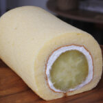 焼き芋ロールケーキ　甘味工房 芋っ子源次郎（茨城・行方市）